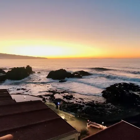 Homely With Natural Pools & Sweeping Views Lejlighed El Pris