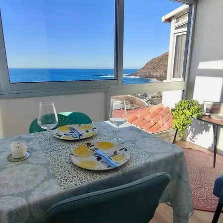 Lejlighed Homely With Natural Pools & Sweeping Views *