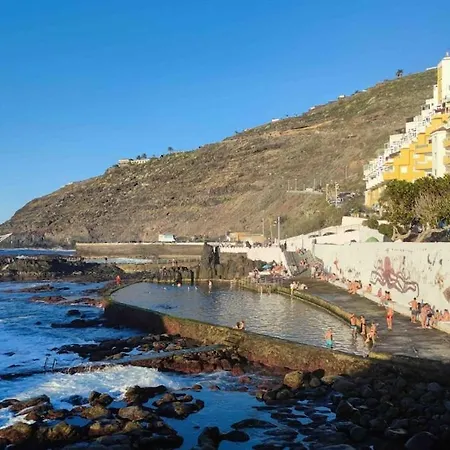 Homely With Natural Pools & Sweeping Views Апартаменты El Pris